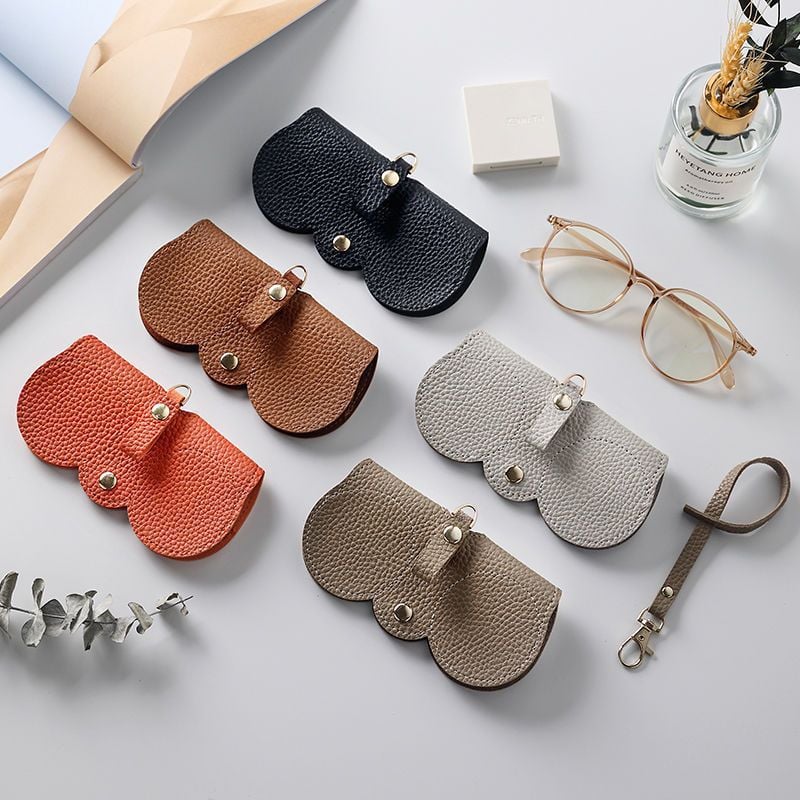 š„This Week's Special āØSoft PU Leather Sunglasses Bagšļø