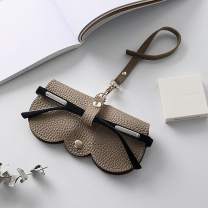 🔥This Week's Special ✨Soft PU Leather Sunglasses Bag👓️
