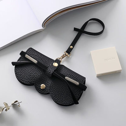 🔥This Week's Special ✨Soft PU Leather Sunglasses Bag👓️