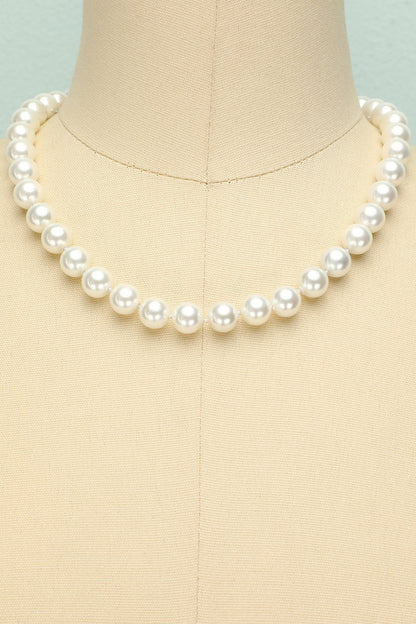 Shell Pearl Necklace